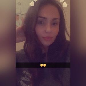 Meet your Posher, Rhiannon